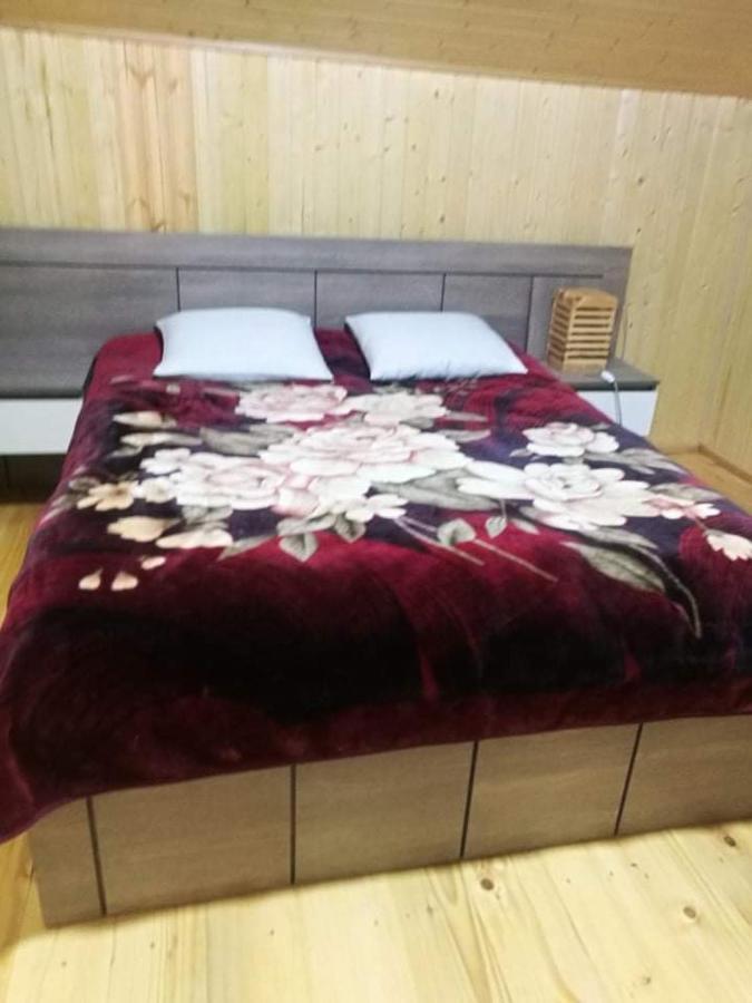 Guest House Lailashi Surmushi Exterior photo